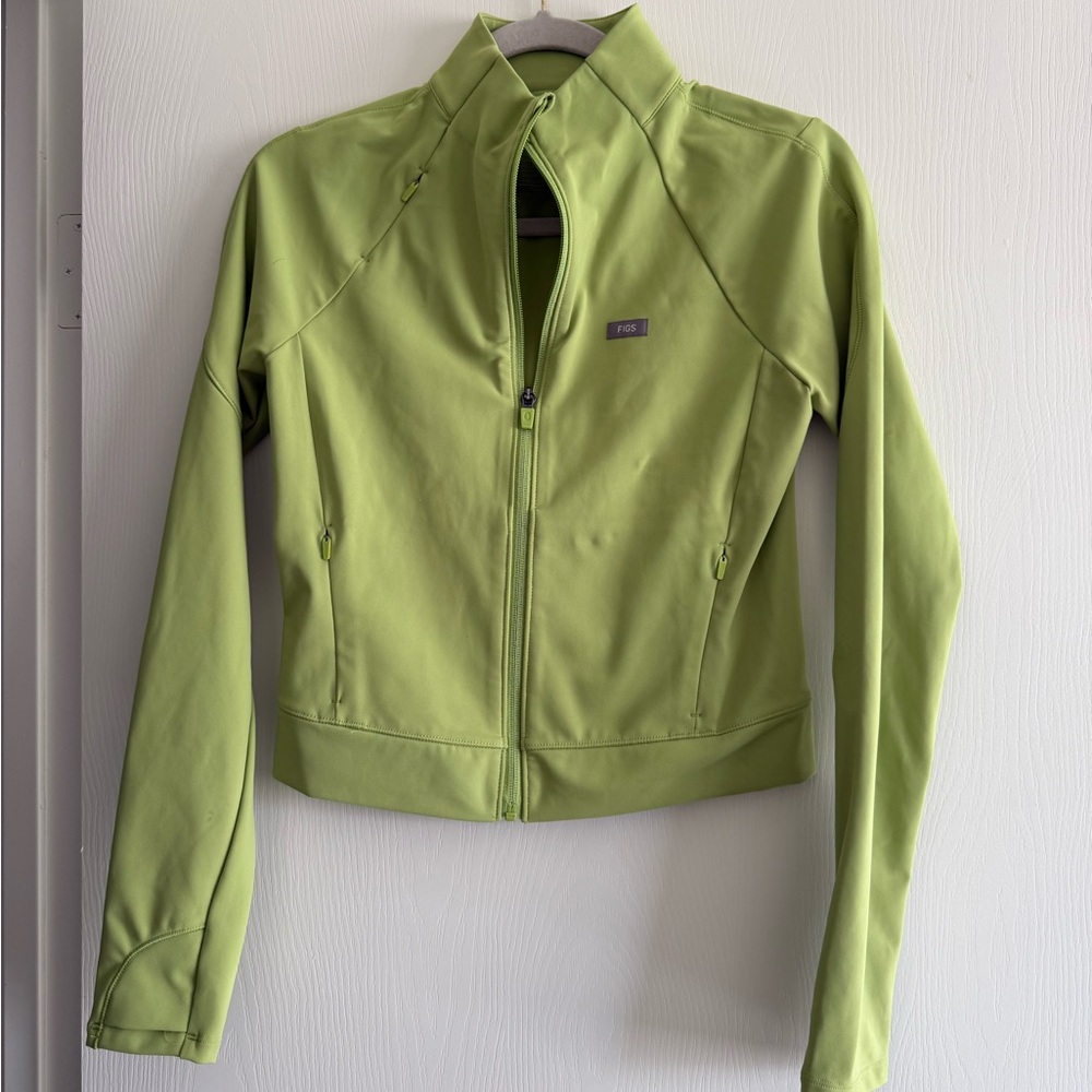 Figs Women's Utility Jacket in Light Green